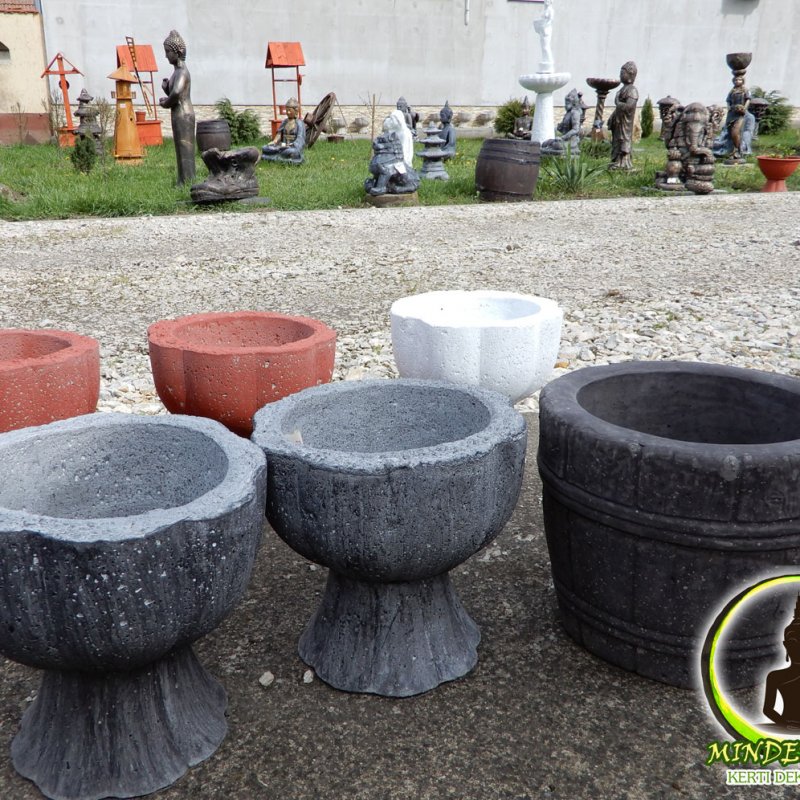 Mindent 'Is' kerti dekoráció 09